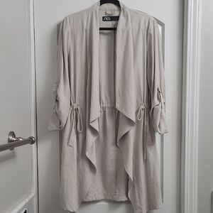 Zara Gray Beige Draped light‎ coat. Size M